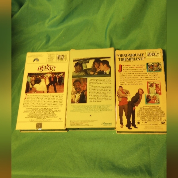 3 Classic VHS Tapes - Picture 2 of 2